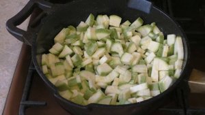 Треска с овощами в духовке