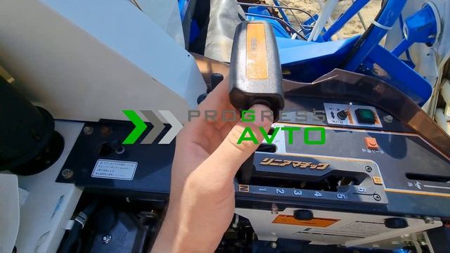У нас новинка! смотри скорее! миникомбайн гусеничный зерновой ISEKI FRONTIER 115 за 290 000 руб.