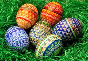 КОСМИЧЕСКИЕ яйца в луковой шелухе без химии❗️Как оригинально покрасить яйца на Пасху 2024