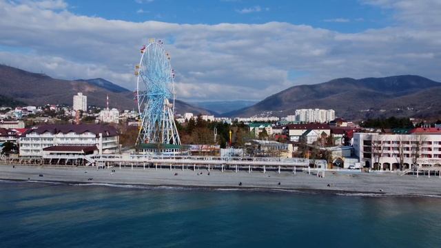 Полет у набережной ,15.02.2022. ?ЛАЗАРЕВСКОЕ СЕГОДНЯ?СОЧИ. смотреть онлайн