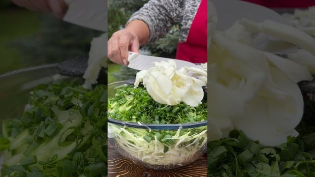 Салат минутка из капусты с обалденной заправкой. смотреть онлайн