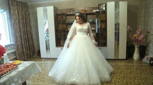 Сборы невесты утром дома