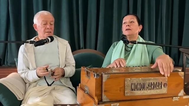 13.04.2023 Чайтанья-Чаритамрита, Антья-лила 7.135. Е.М. Чайтанья Чандра Чаран прабху. Вриндаван парк