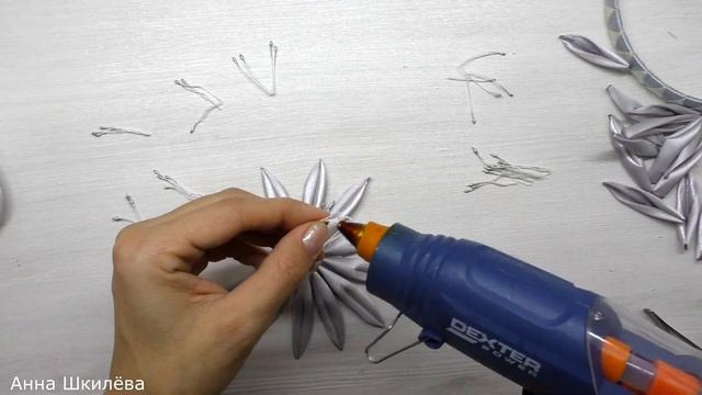 Снежинка канзаши на ободке.Канзаши новинки 2019. Snowflake kanzashi. смотреть онлайн