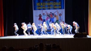 "Марш веселых ребят" ансамбль "Конфетти" Руководитель Комарова Алла Олеговна