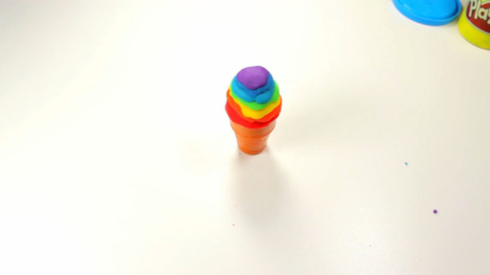 Лепим радужное Мороженое в стаканчике из пластилина Play Doh!Игры для детей!Пластилин Плей До!