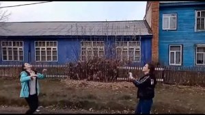 Девочки 8 "Б" класса. Социальный ролик "Правила дорожного движения"