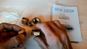 Универсальный сальник для ввода греющего кабеля в трубу