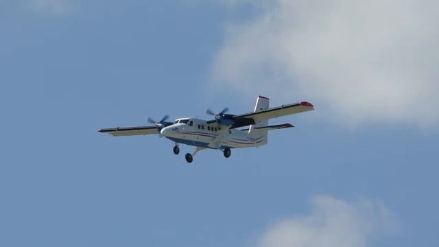 DeHavilland Canada DHC 6 400 Twin Otter C GVEP Demonstration Flight MAKS 2013 смотреть онлайн