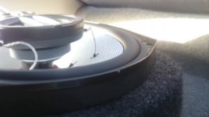 Kenwood 718 Vietnam.  Nom 80w max 320w