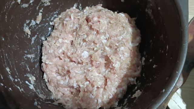 Мясные зразы с начинкой из риса с луком и яйцом на сковородке - простой рецепт #едимдома #рецепты
