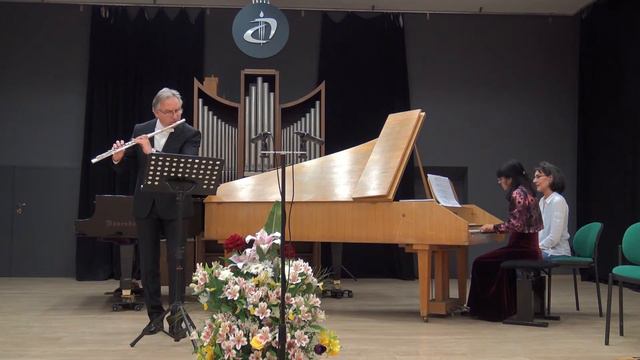 J. S. Bach - Sonata for Flute and Harpsichord № 1, h moll, BWV 1030 / Borislav Yasenov (flute) смотреть онлайн