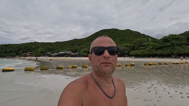 Тайланд остров Ко Лан,пляж Тиен