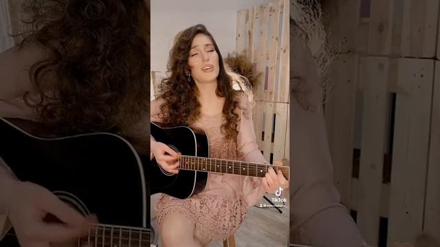 Романс"Пообещайте мне любовь"(исполнитель Елена Лисник)
