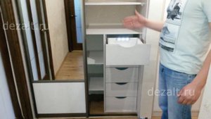Шкаф купе и распашной шкаф в прихожую