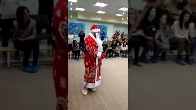 Новогодний сюрприз -2022 смотреть онлайн