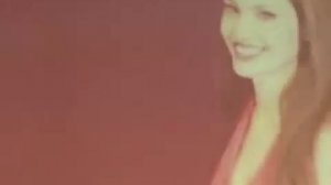 Анджелина Джоли в Москве заговорила поруссски