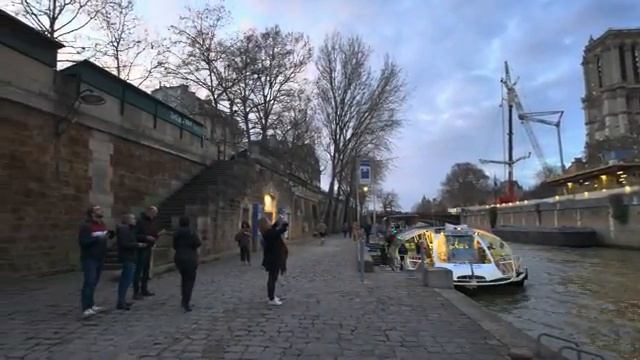 Париж ?? Вечерняя прогулка по Собору Парижской Богоматери в формате 4K HDR
