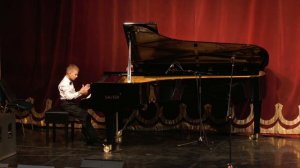 Л. Марченко - Охота на моль (исп. Роберт Миронов 3 класс, преподаватель Ксения Мартовая)