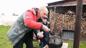 Узбекская шурпа в Афганском казане.