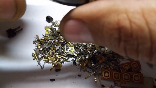 Золотая лигатура из радиодеталей. Подготовка к аффинажу. смотреть онлайн