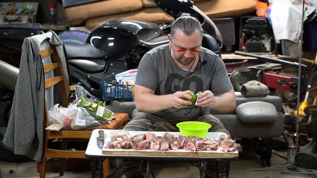 БАРАНЬИ РЕБРА С МЕДОМ И ЛАЙМОМ НА МАНГАЛЕ РЕЦЕПТ! ПОРА ЖРАТЬ! смотреть онлайн