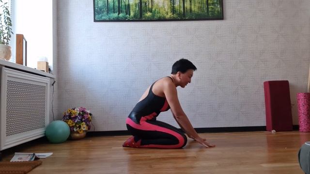 Носки обязательно! Новое упражнение для красивых ягодиц, сильных рук, пресса...Не ленитесь!!!