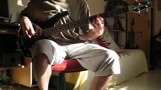 Bob Marley - iron lion zion [Bass cover] смотреть онлайн