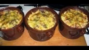 Мясо в горшочках с картошкой и грибами в горшочках в духовке. Рецепт под видео.