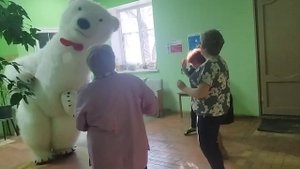 Мишка поздравление.mp4