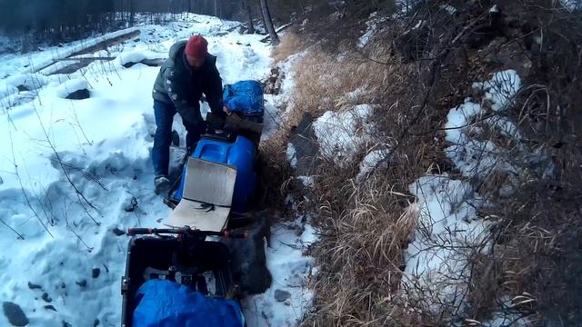 Вниз по Омот-Макит смотреть онлайн