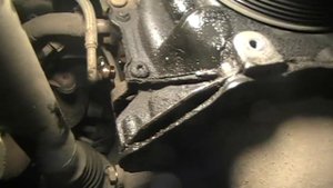 Двигатель 1,8 TSI как поменять трубку подачи давления/How to change pressure tube