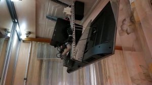 Как правильно разместить телевизор в спальне. Потолочное крепление для телевизора