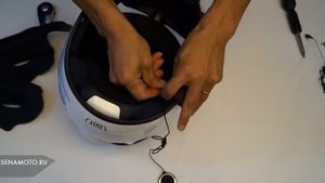 Видео руководство: Как установить Bluetooth мотогарнитуру SENA 20S на различные типы шлемов