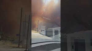 Крупный лесной пожар бушует недалеко от Афин