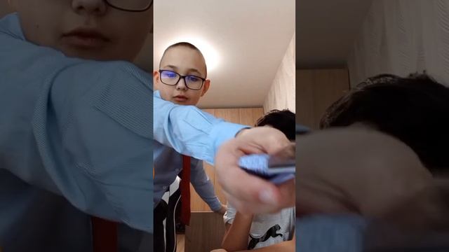 Перекус школьника на имя Миша! смотреть онлайн