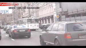 А023МО77 - как префект ЮАО Смолеевский коры мочит!