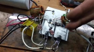 zvs драйвер для управления кучей mosfet-ов , извращение: нет питания на средней точке :)