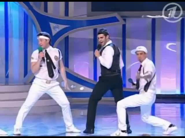 Песня грузчика станция спортивная. Станция спортивная КВН мент стрит бойс. Станция спортивная 2011. КВН MTV. КВН байкеры.