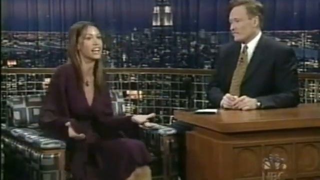 Shannon Elizabeth Interview - 10/17/2001 смотреть онлайн