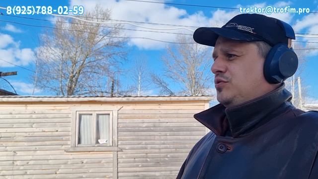 МТЗ 320.4 ? вытаскивал бревна из «болота»