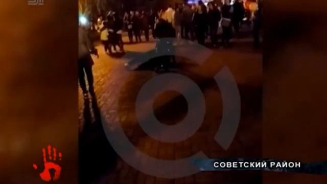 Очевидцы сняли неадекватную женщину, которая била детей в Челябинске смотреть онлайн