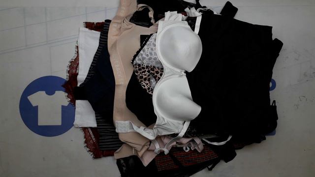 18835 Нижнее белье UNDERW (cream) 2 пак 10.15кг 14.95€/кг 127шт смотреть онлайн