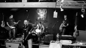 Airbourne - Raise the flag cover by Airburn