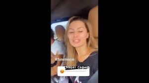 Виктория Боня и Марат Сафин вдвоем в машине и больше никого