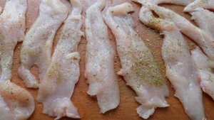 Куриное филе в гранатовом соусе на сковороде