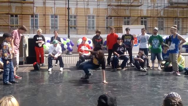 01.06.12 Breakdance. День защиты детей (1) смотреть онлайн