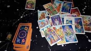 Стоит ли его ждать, или отпустить! #гадание