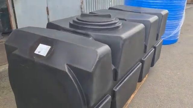 Пластиковая емкость FG 1000 литров черная