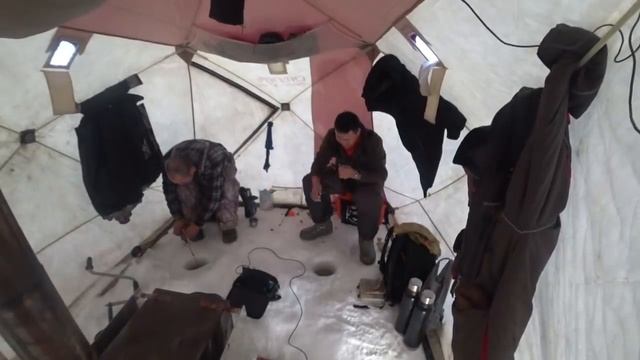 Рыбалка для сильных духом людей! Якутия Yakutia смотреть онлайн